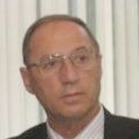 Димитър Куюмджиев Димитър Куюмджиев (снимка)